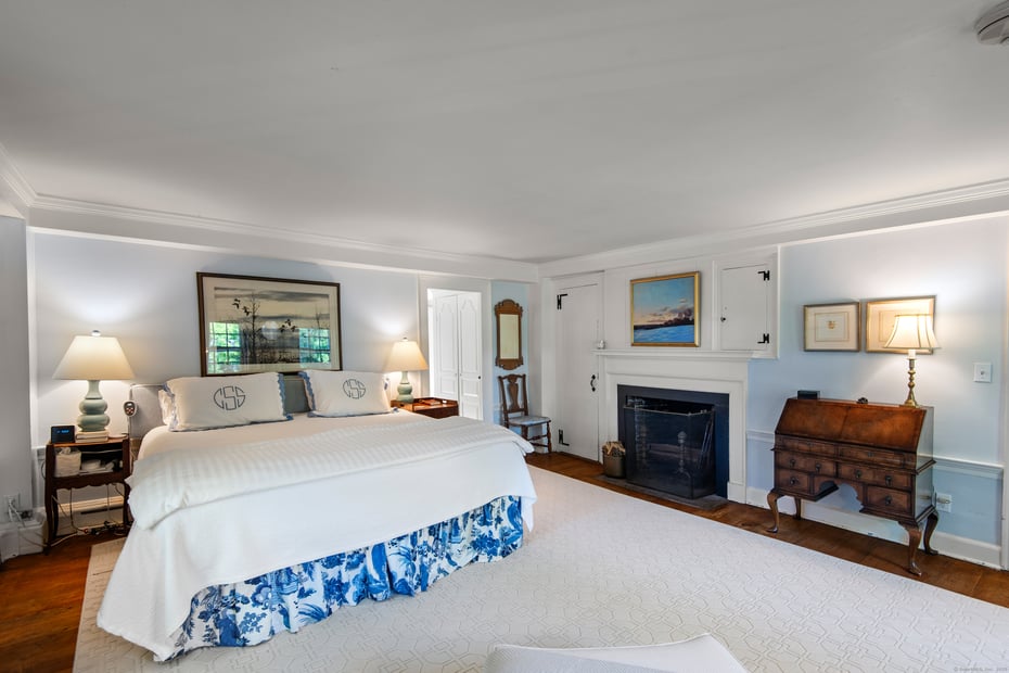 53-1 Selden Road Road Photo 14