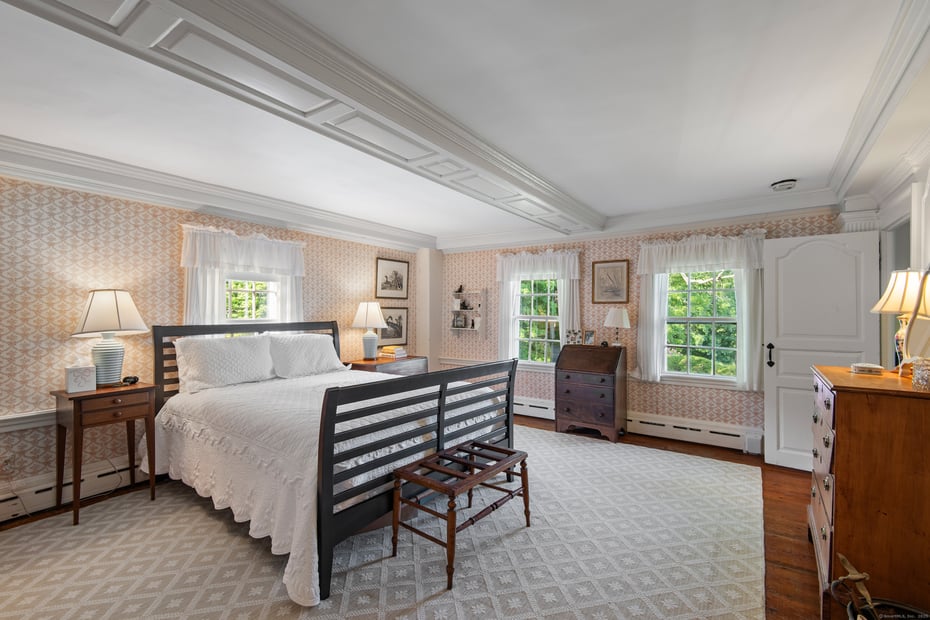 53-1 Selden Road Road Photo 16