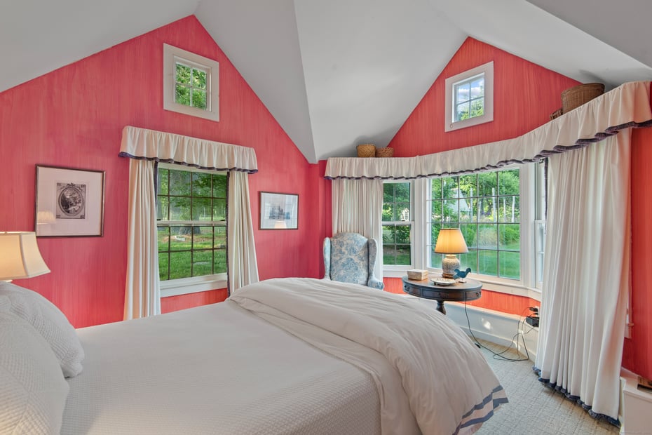 53-1 Selden Road Road Photo 21