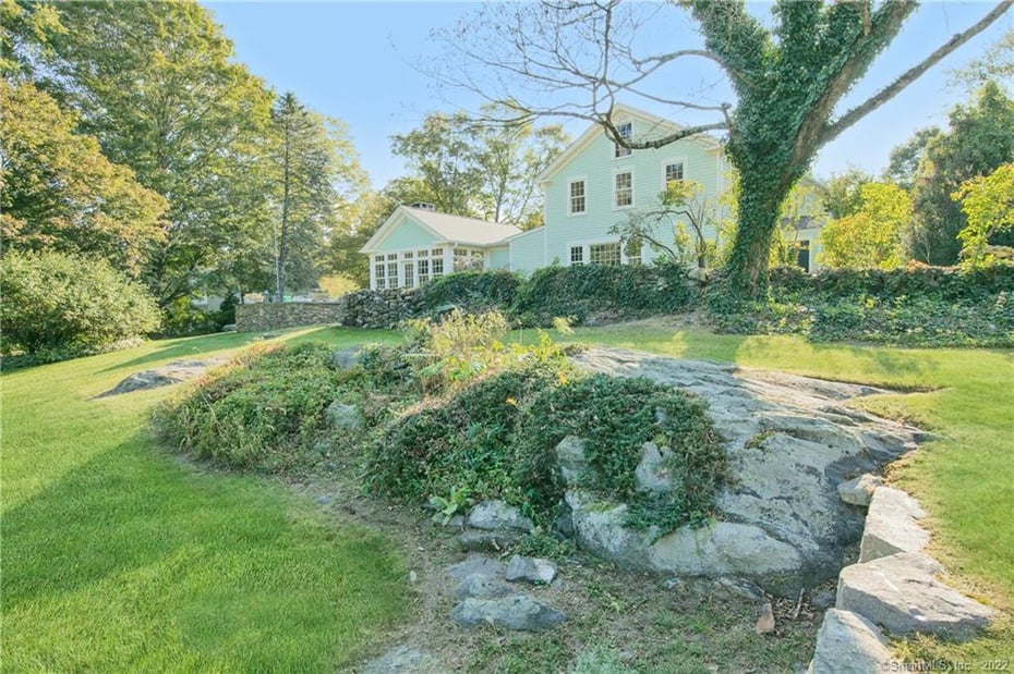 521 State Street Photo 9