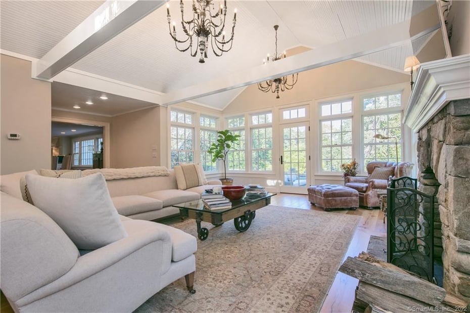 521 State Street Photo 11