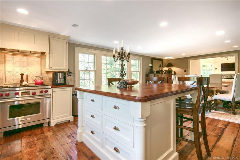 521 State Street Photo 14