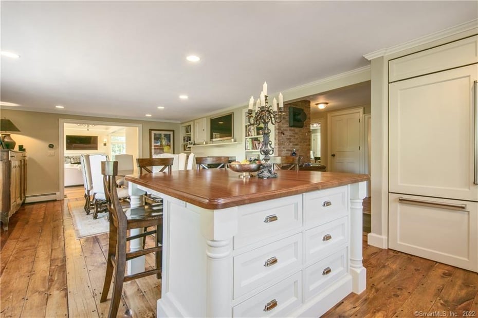 521 State Street Photo 15
