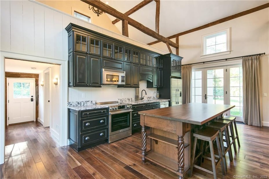 521 State Street Photo 35