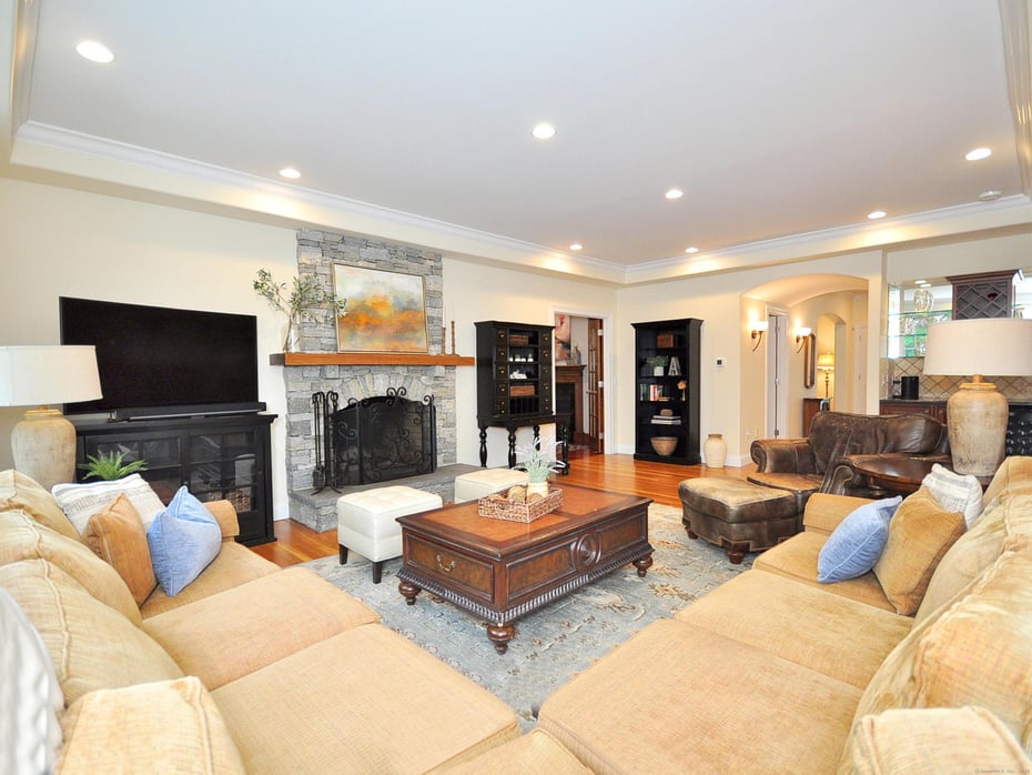 21 Pheasant Hill Road Photo 7