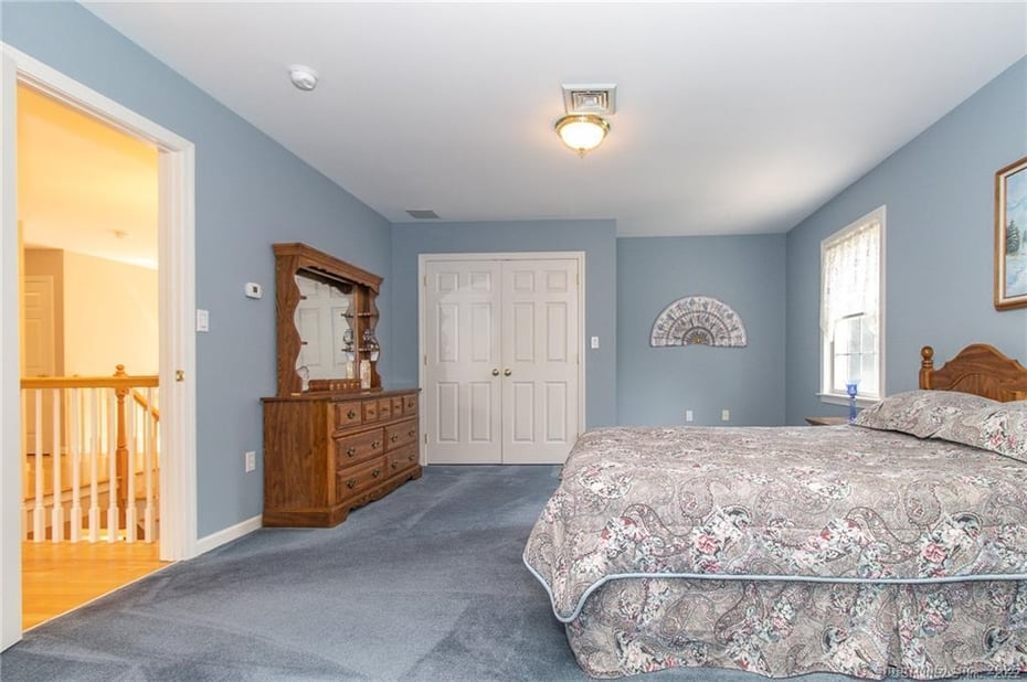 93 Oakwood Drive Photo 23