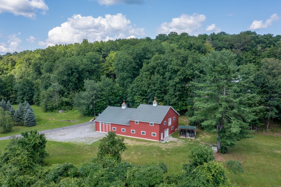93 Oakwood Drive Photo 37