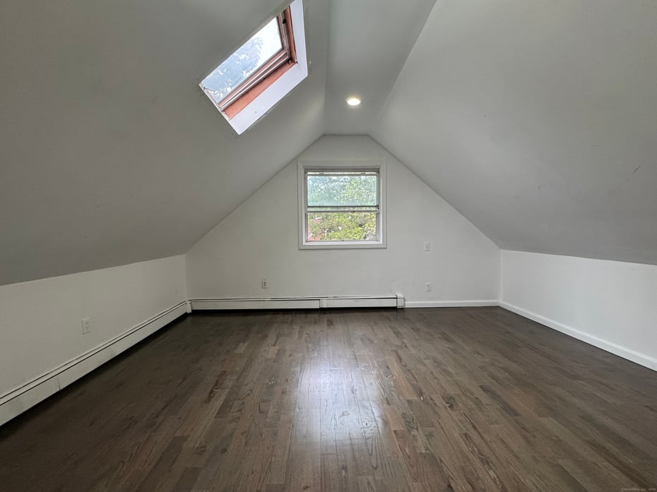 165 Greenfield Drive Photo 28