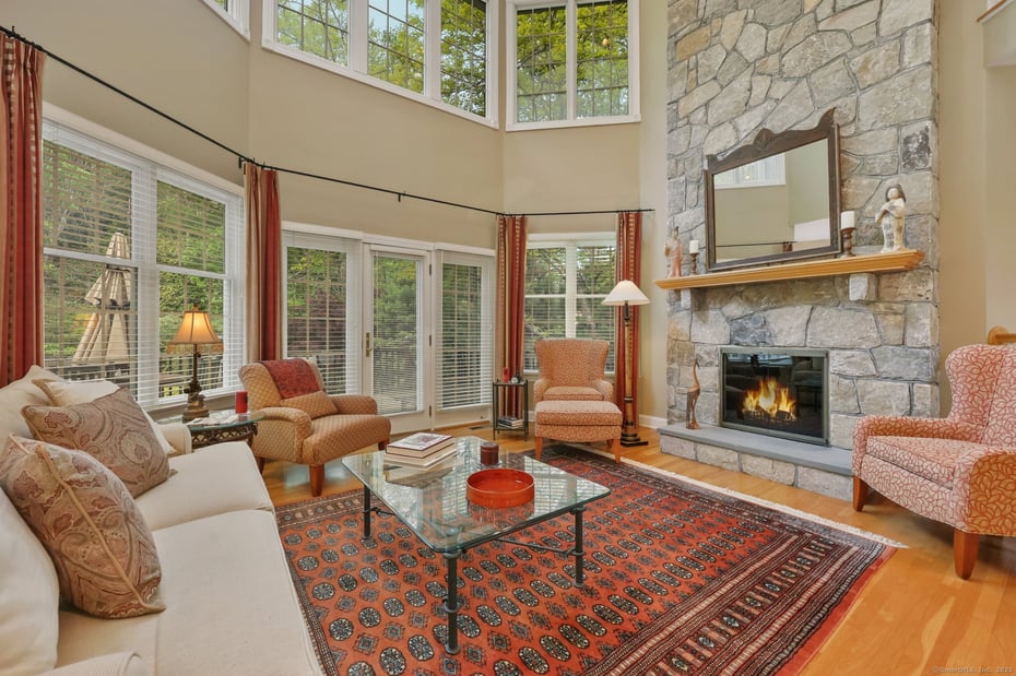 10 Misty Brook Lane Photo 7