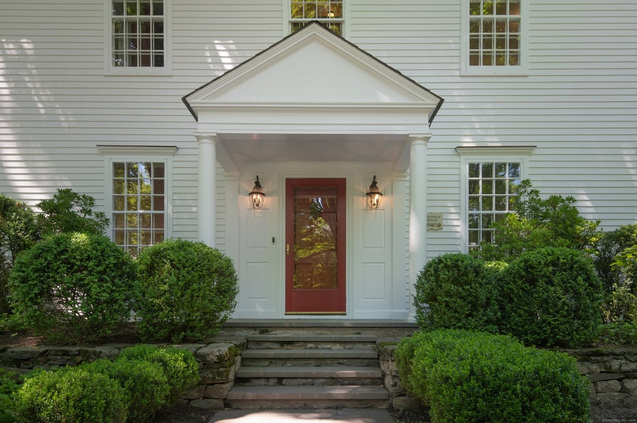 379 Hurlbutt Street Photo 4