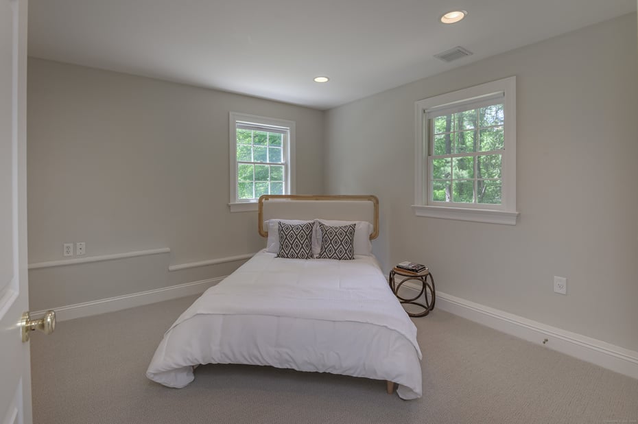 379 Hurlbutt Street Photo 29