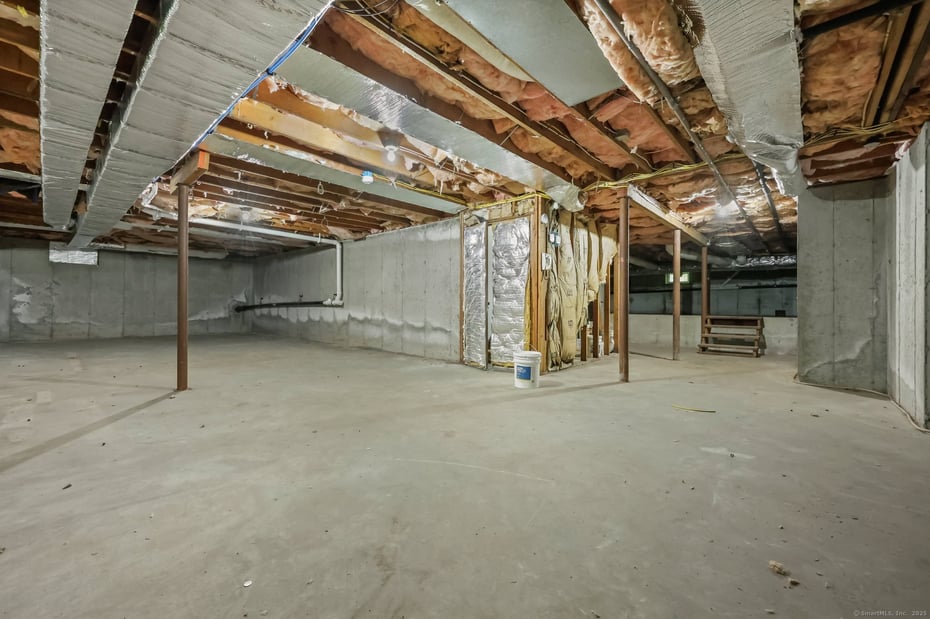 2165 Shepard Avenue Photo 34