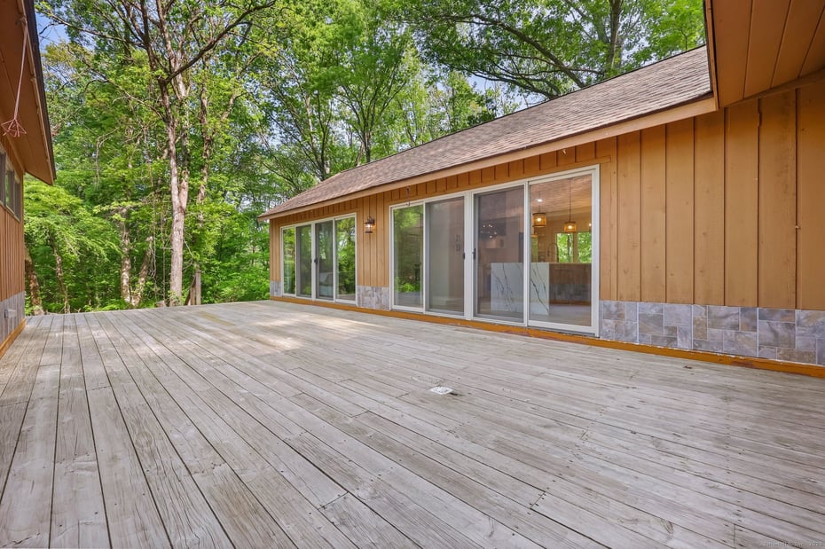 2165 Shepard Avenue Photo 37