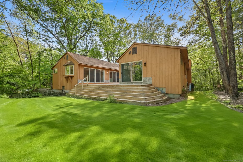 2165 Shepard Avenue Photo 39