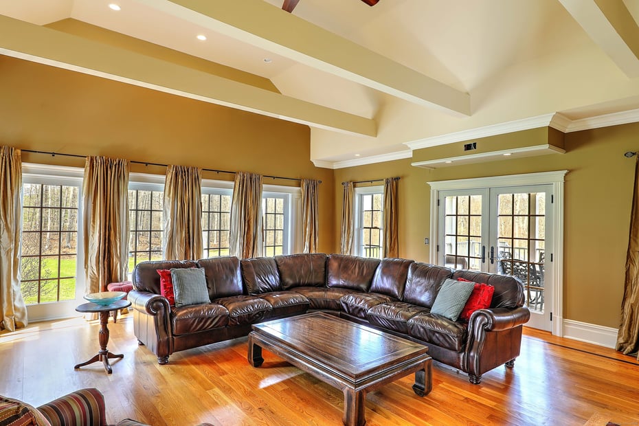 84 Mustang Drive Photo 16