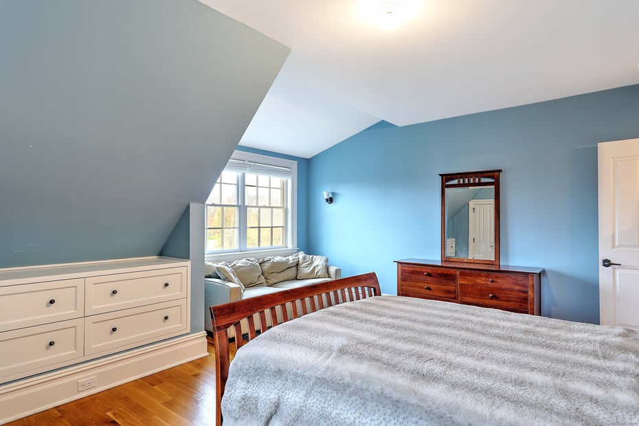 84 Mustang Drive Photo 27