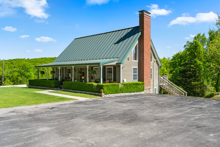 80 Walker Road Photo 3