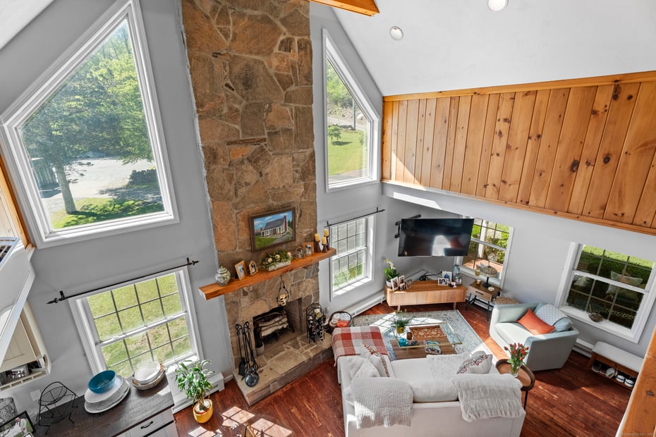 80 Walker Road Photo 8