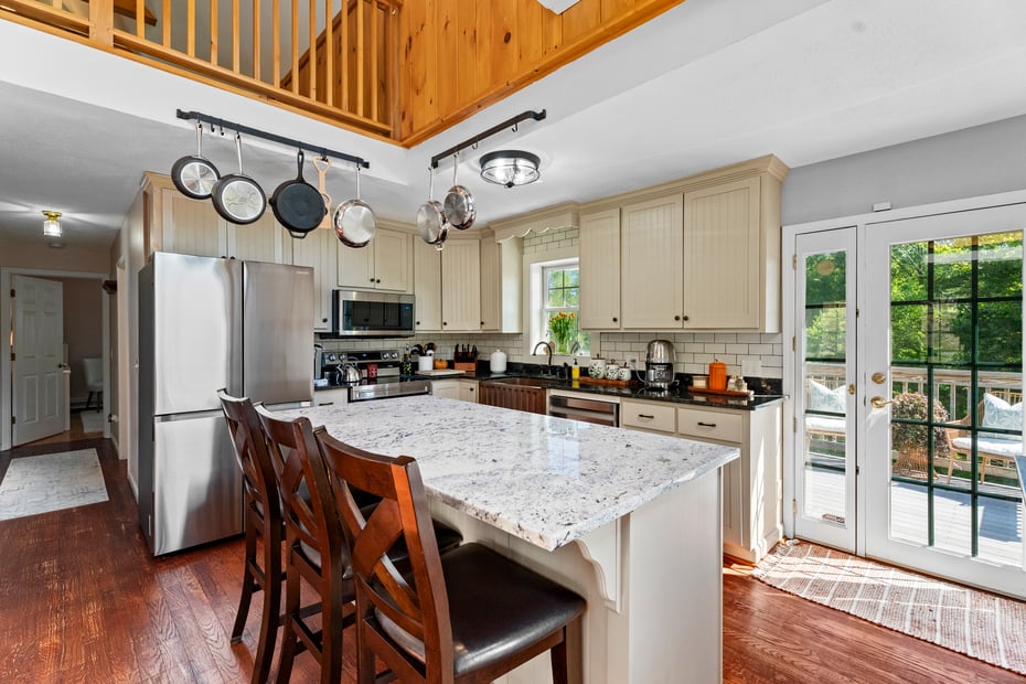 80 Walker Road Photo 13