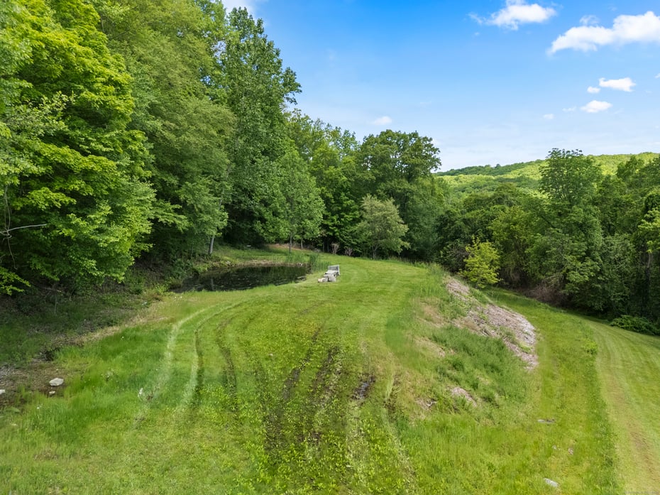 80 Walker Road Photo 37