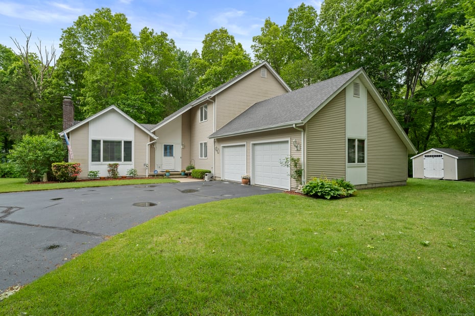 21 Corrina Lane Photo 3