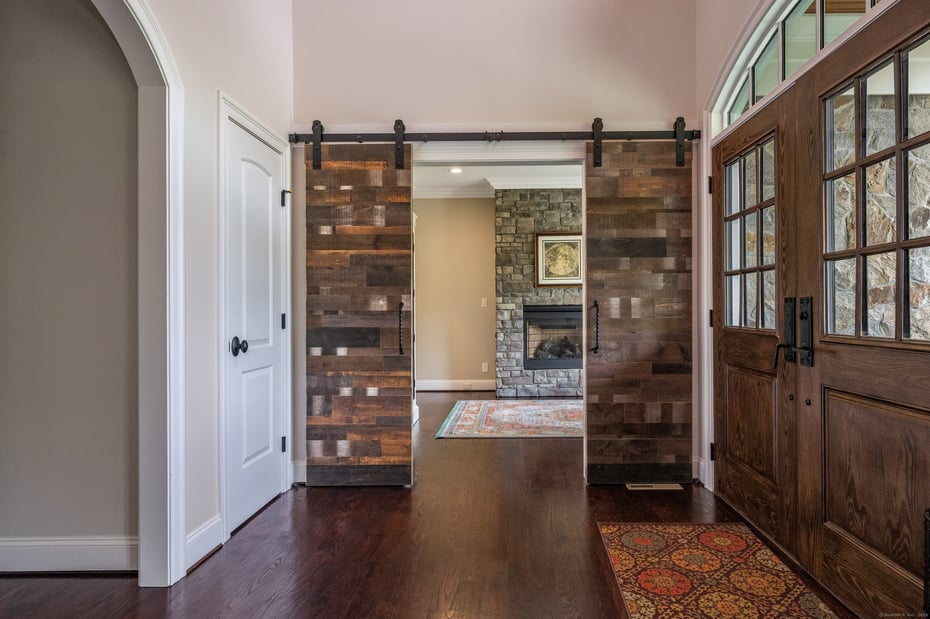 1 Ridgebury Road Photo 17