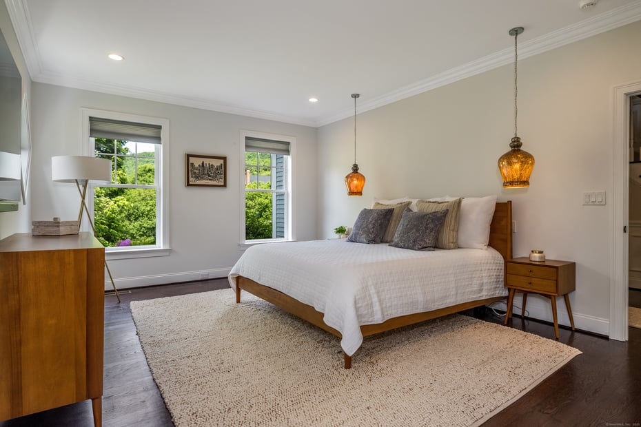 1 Ridgebury Road Photo 20