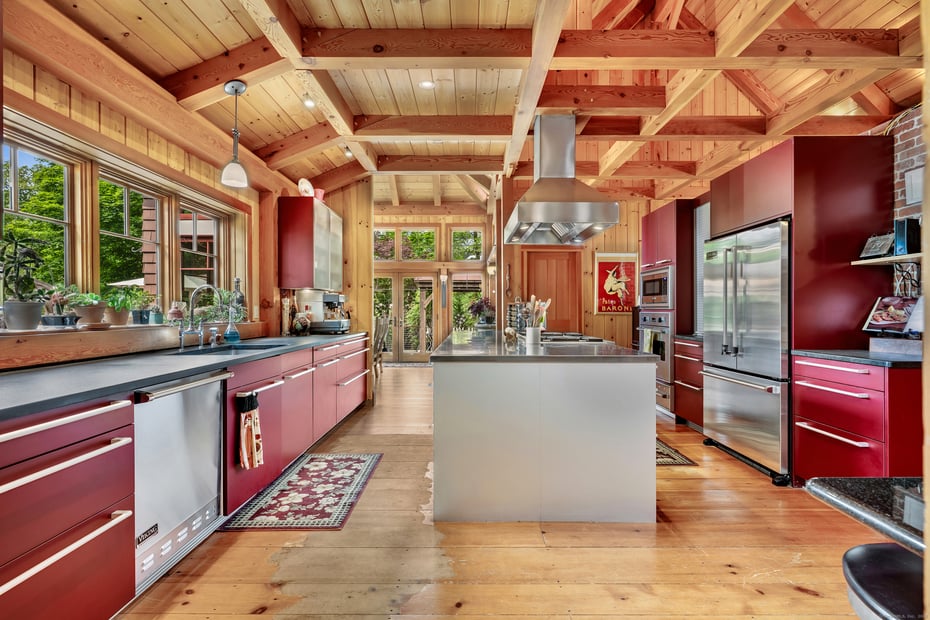 218 Kuhne Road Photo 12