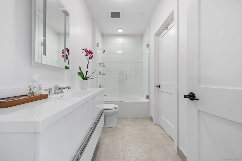 180 Park Street  #D103 Photo 24