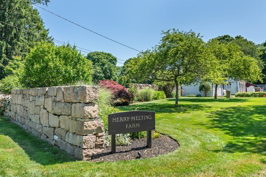 264 Taugwonk Road Photo 2