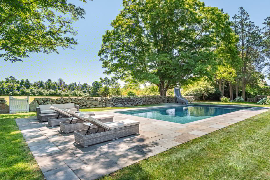 264 Taugwonk Road Photo 8