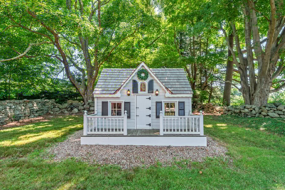 264 Taugwonk Road Photo 33