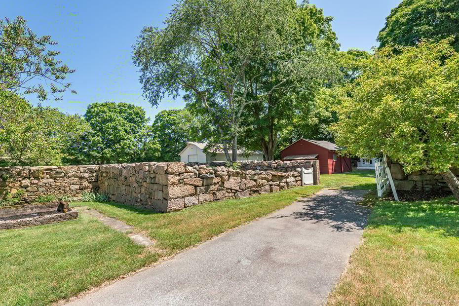 264 Taugwonk Road Photo 38