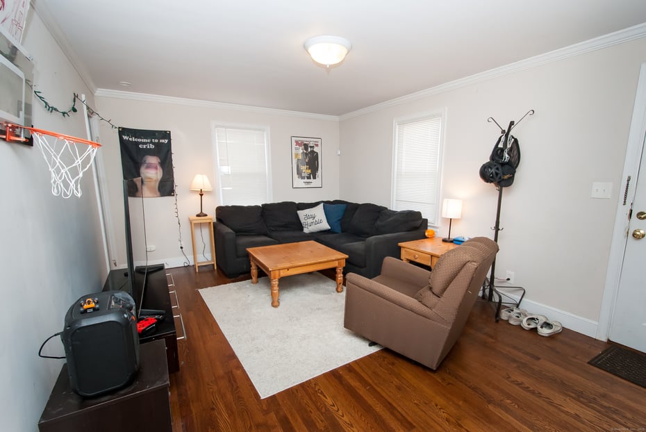 435 Ruth Street Photo 4