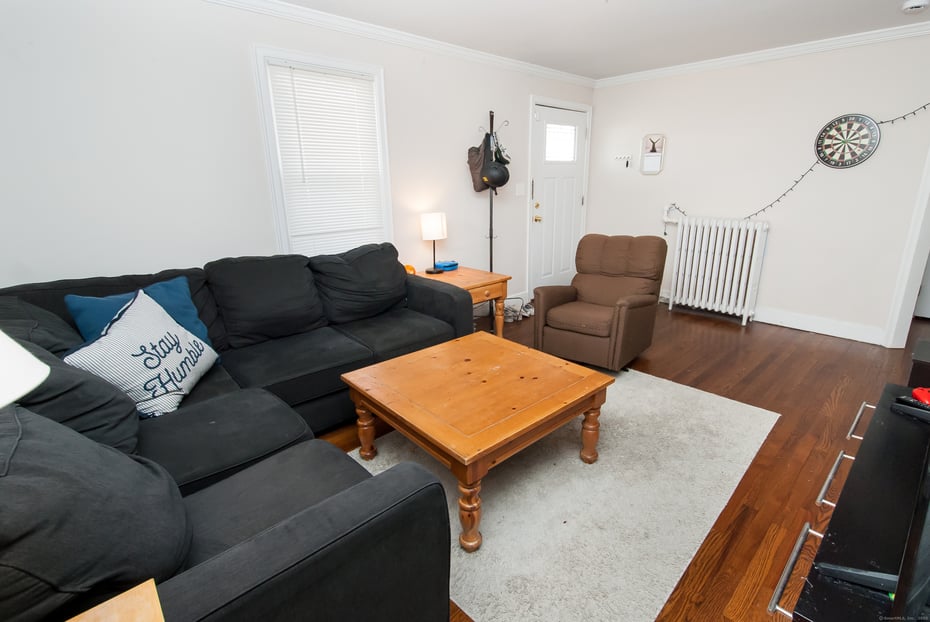 435 Ruth Street Photo 5