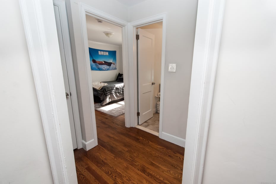 435 Ruth Street Photo 6