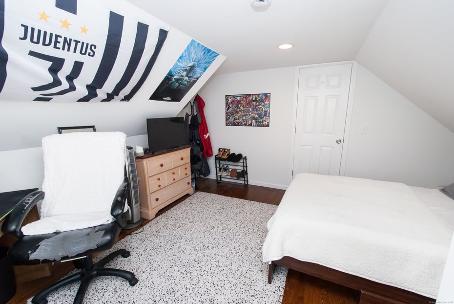 435 Ruth Street Photo 32