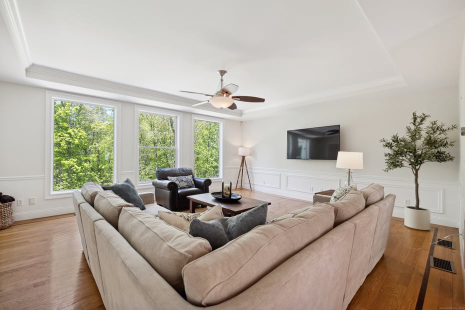 35 Bart Drive Photo 14