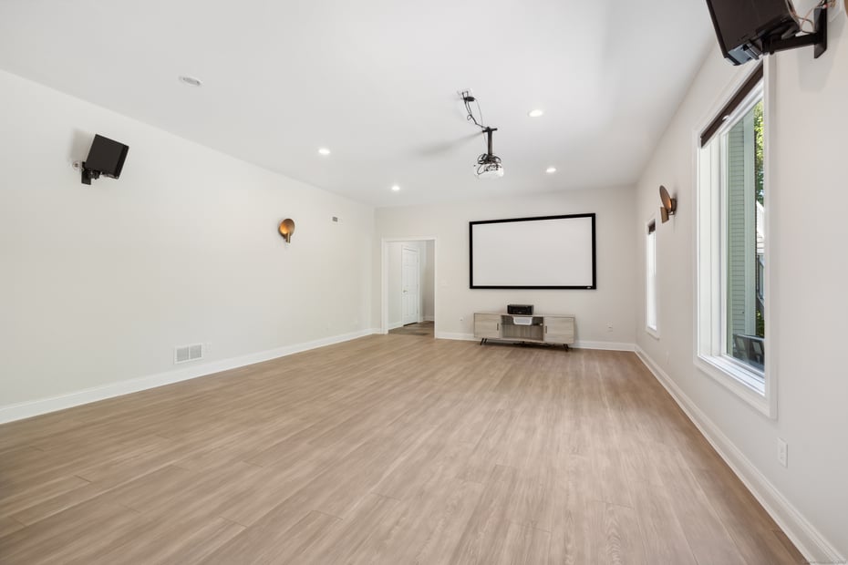 35 Bart Drive Photo 32