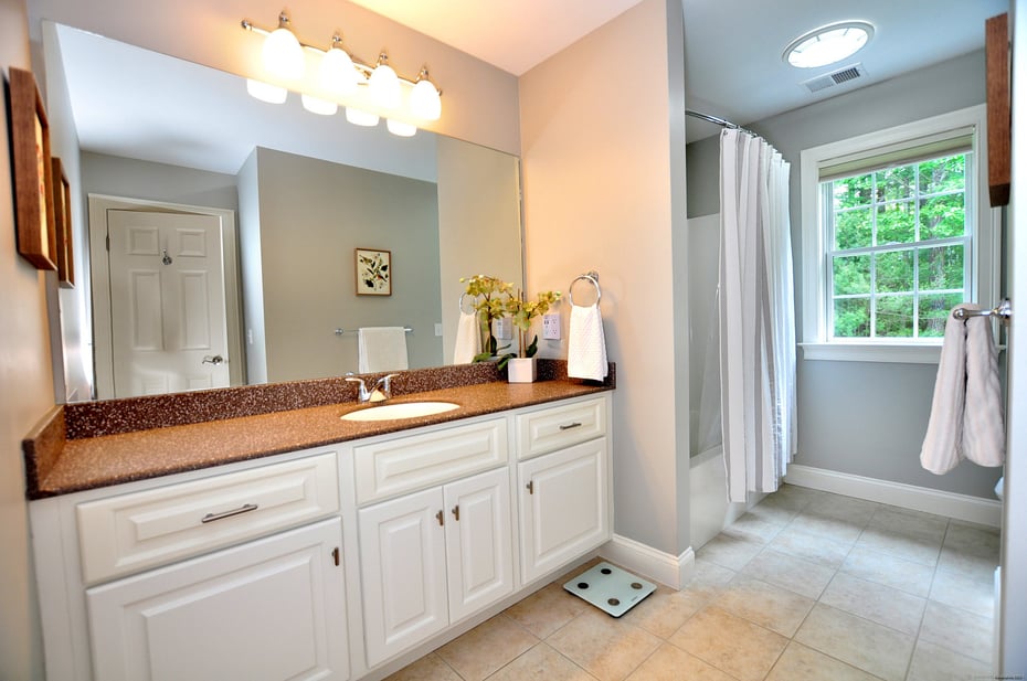 10 Holcomb Hill Road Photo 30