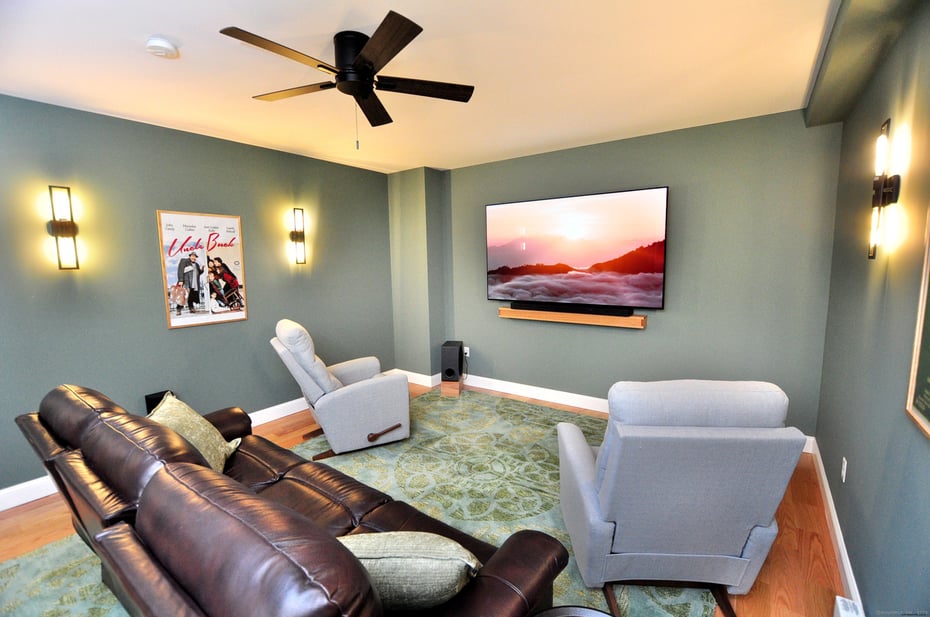 10 Holcomb Hill Road Photo 37