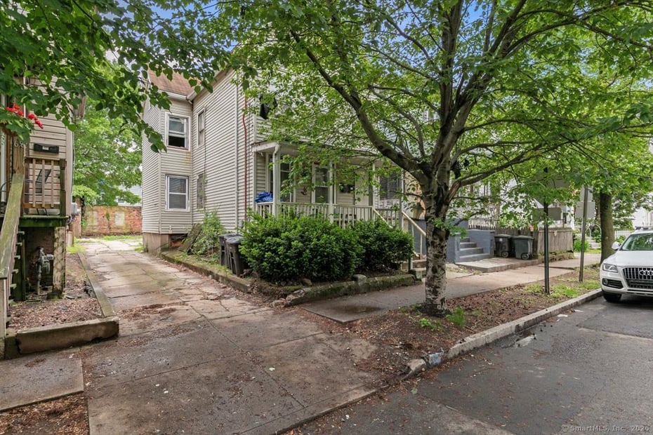 72 Daggett Street Photo 12