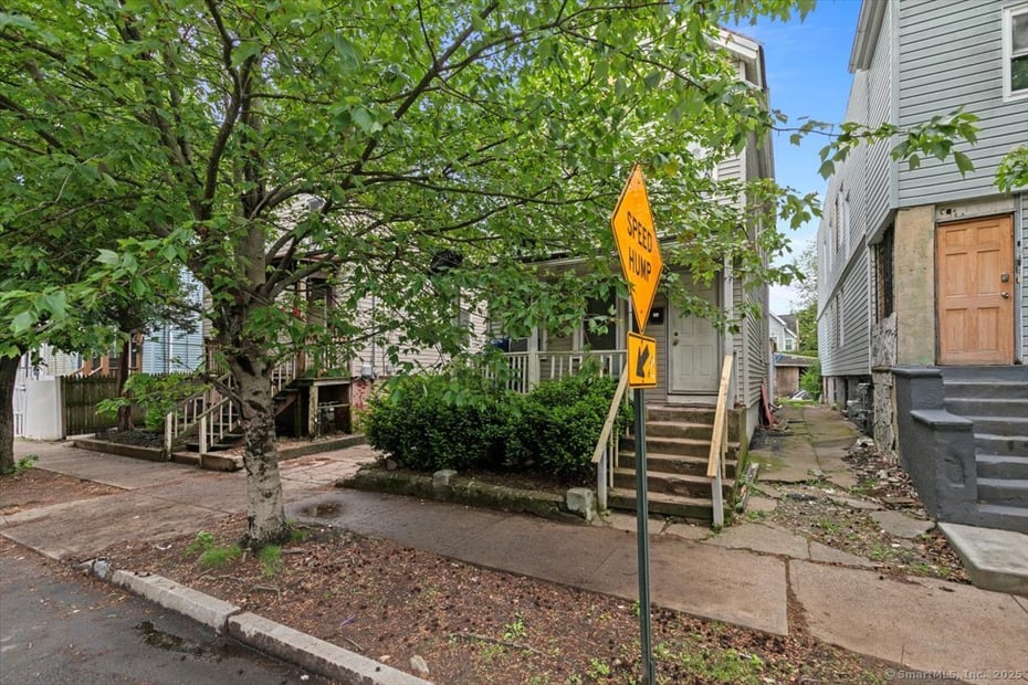 72 Daggett Street Photo 13