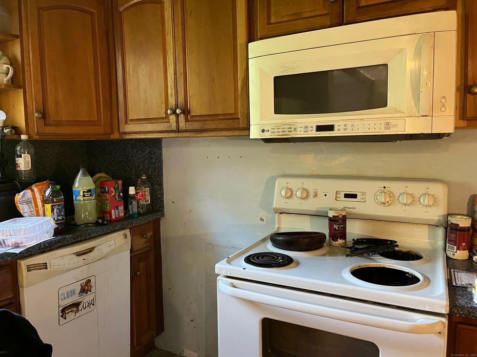 194 Park Road Photo 5