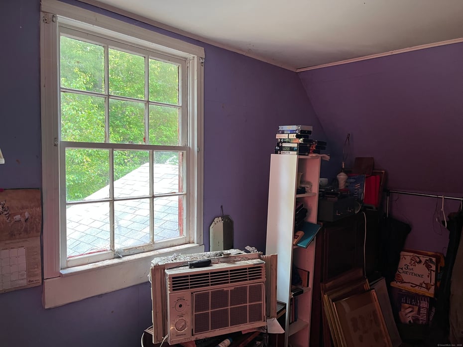194 Park Road Photo 12
