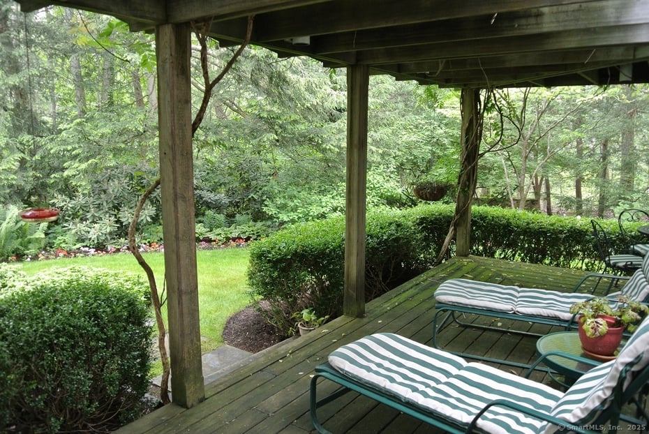 175 Tokeneke Drive Photo 11
