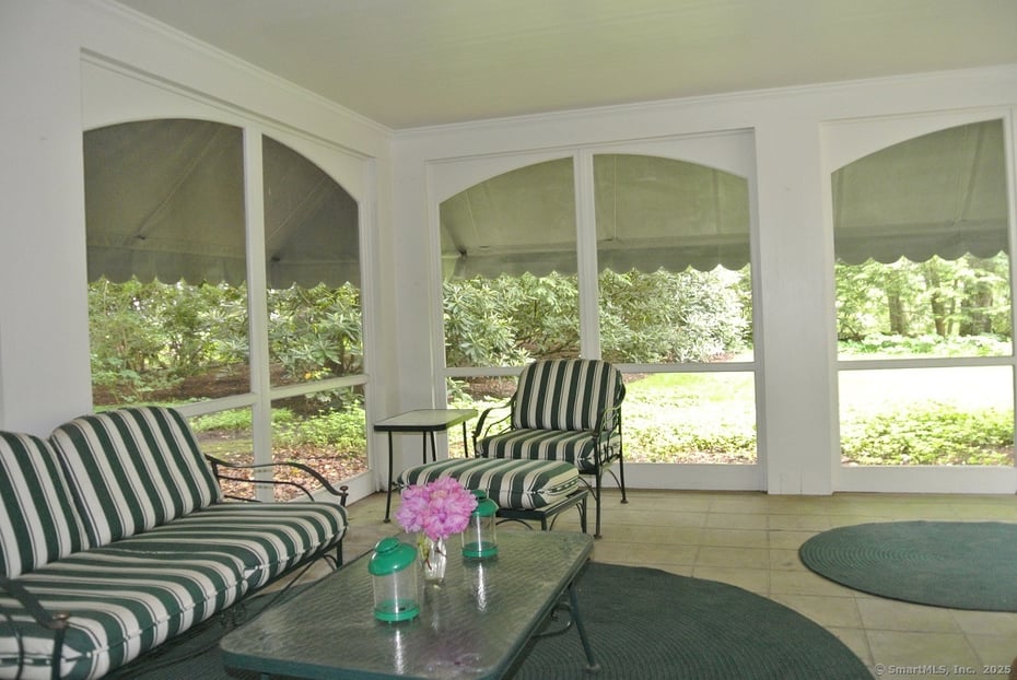 175 Tokeneke Drive Photo 13