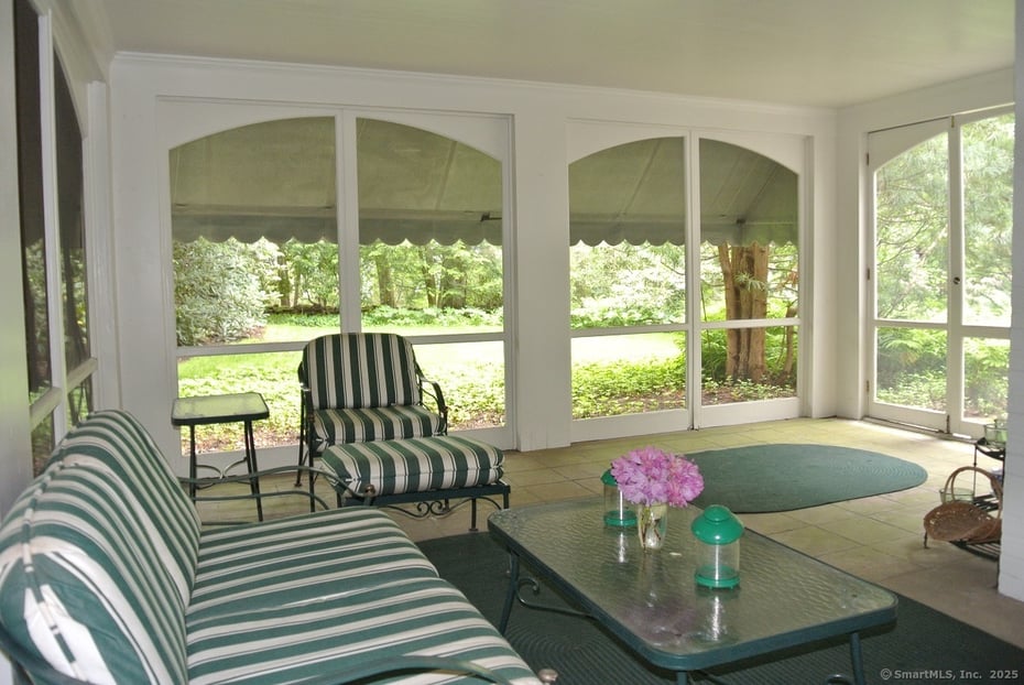 175 Tokeneke Drive Photo 14