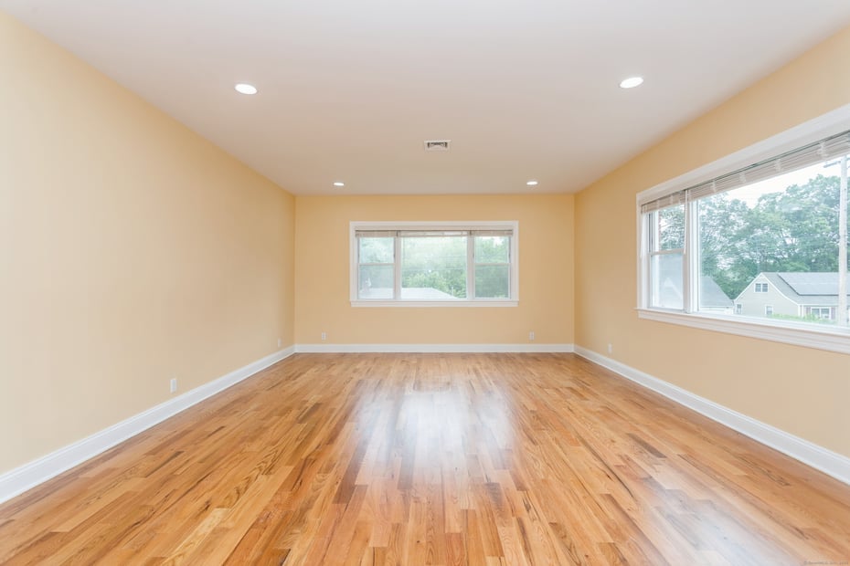 171 Ashton Street Photo 6