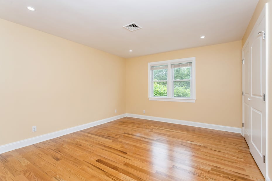 171 Ashton Street Photo 17